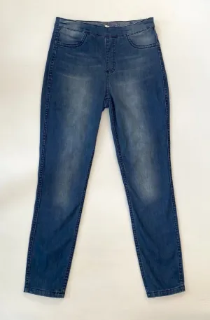 Reversible Pull On Jegging