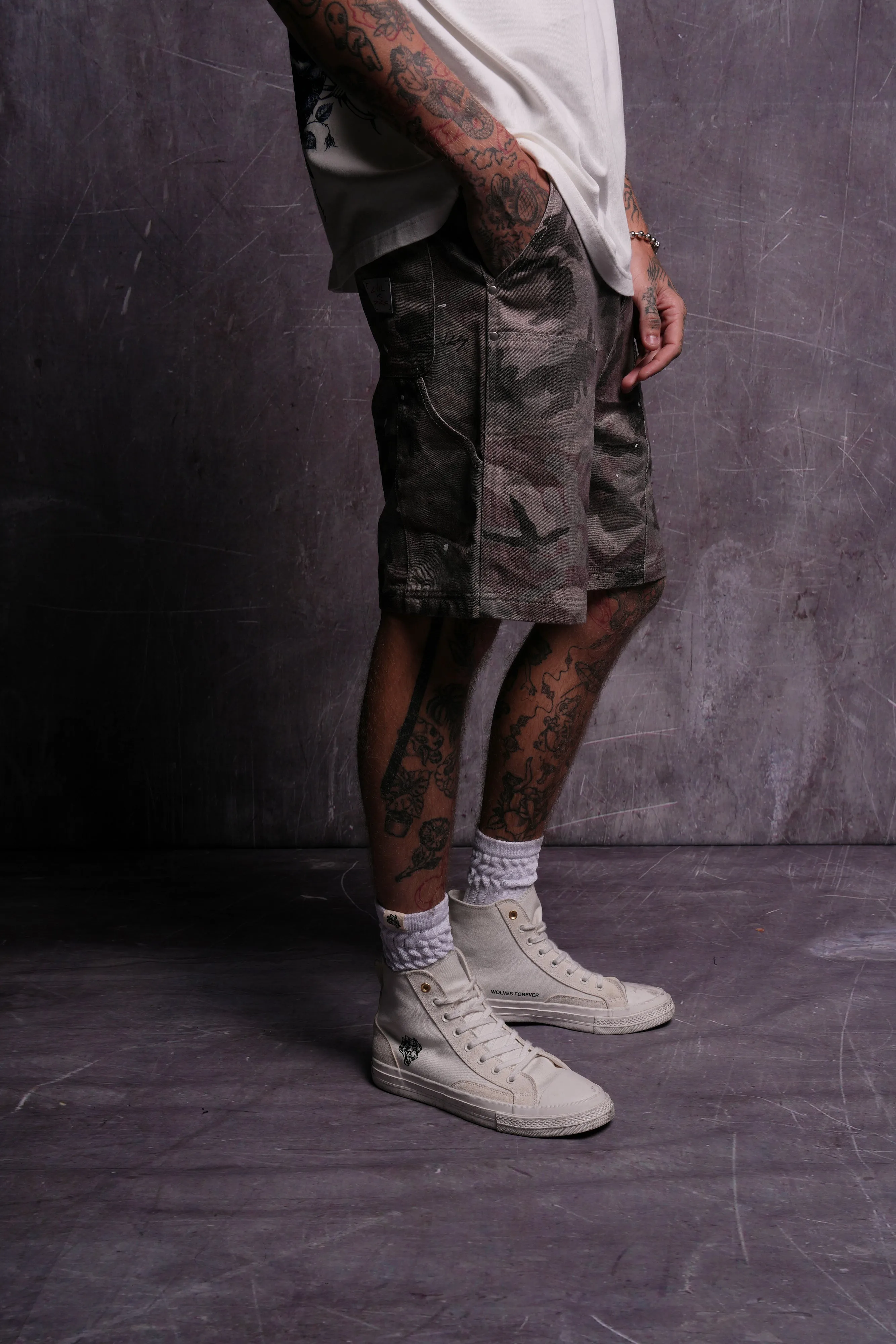 Wolf Rose Clark Utility Shorts in Blooming Woodland Camo