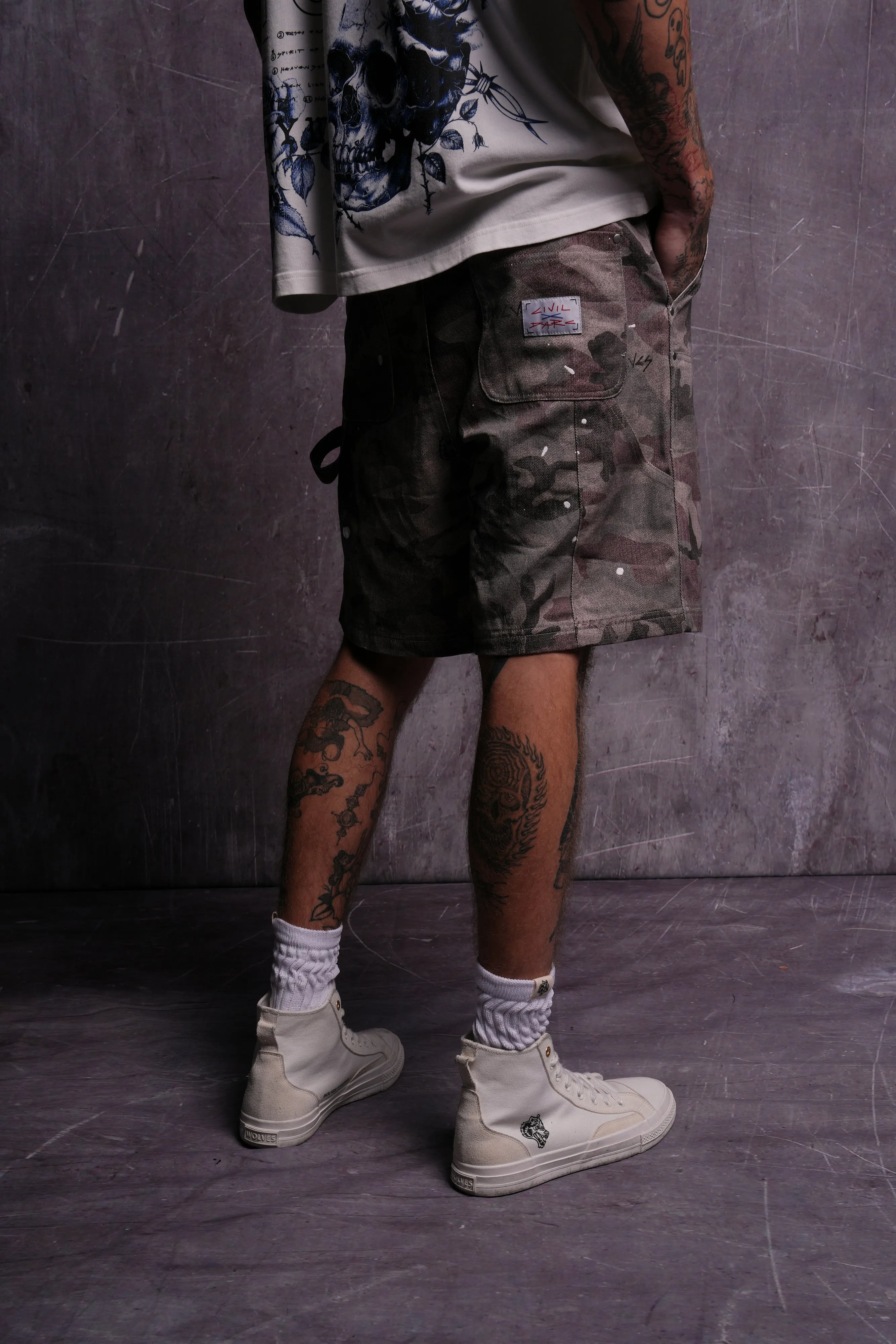 Wolf Rose Clark Utility Shorts in Blooming Woodland Camo